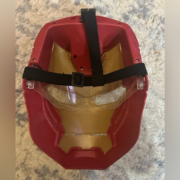 Marvel Iron Man Light-Up Mask Electronic Helmet LED Kids Costume Role Play - Picture 5 of 5